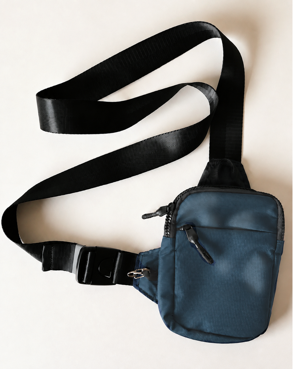 KEEPCLOSE – Crossbody bag för värdesaker RFID skyddad, mörkblå